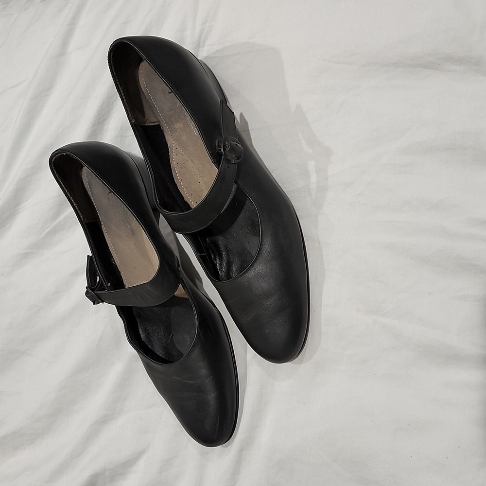 Low Heel Mary Jane